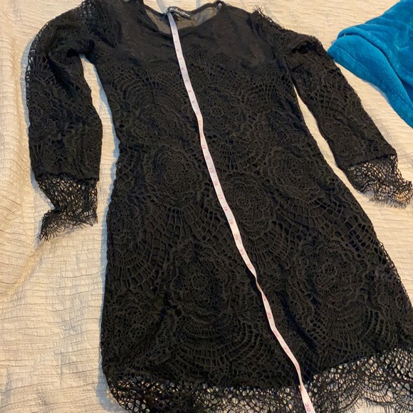 For love and lemons black long sleeve lace dress - Picture 8 of 9